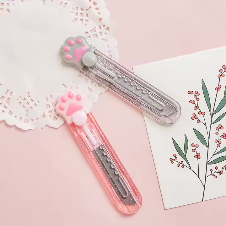 Cute Cat Claw Mini Art Knife - Cartoon Paper Cutter & Portable Box Opener